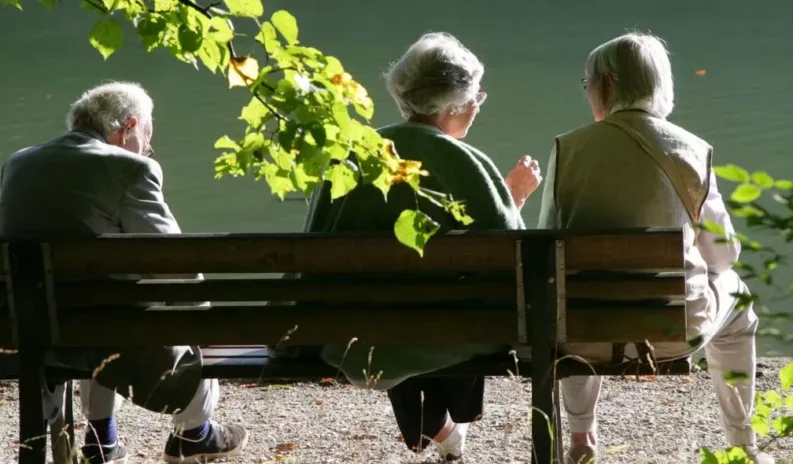 Deaf Awareness Week 2021- know the signs of hearing loss so you can help a loved one